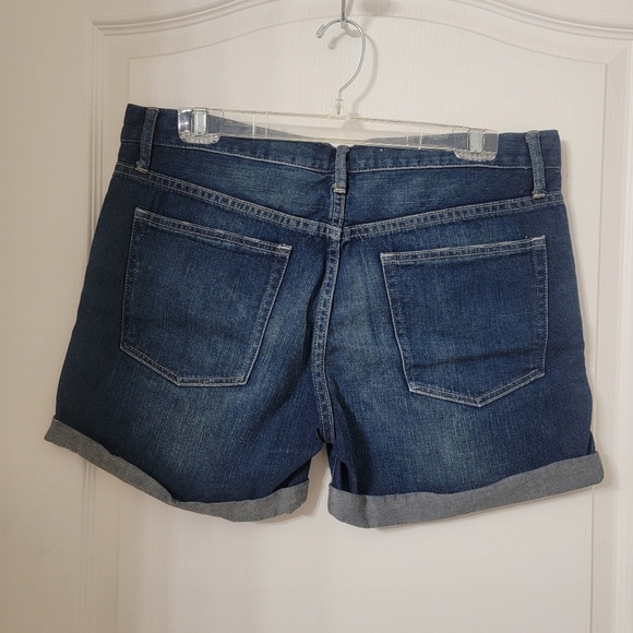 GAP Size 29T Medium Dark Wash "Slim Shorts" Blue Jean Shorts, EUC - Picture 2 of 10